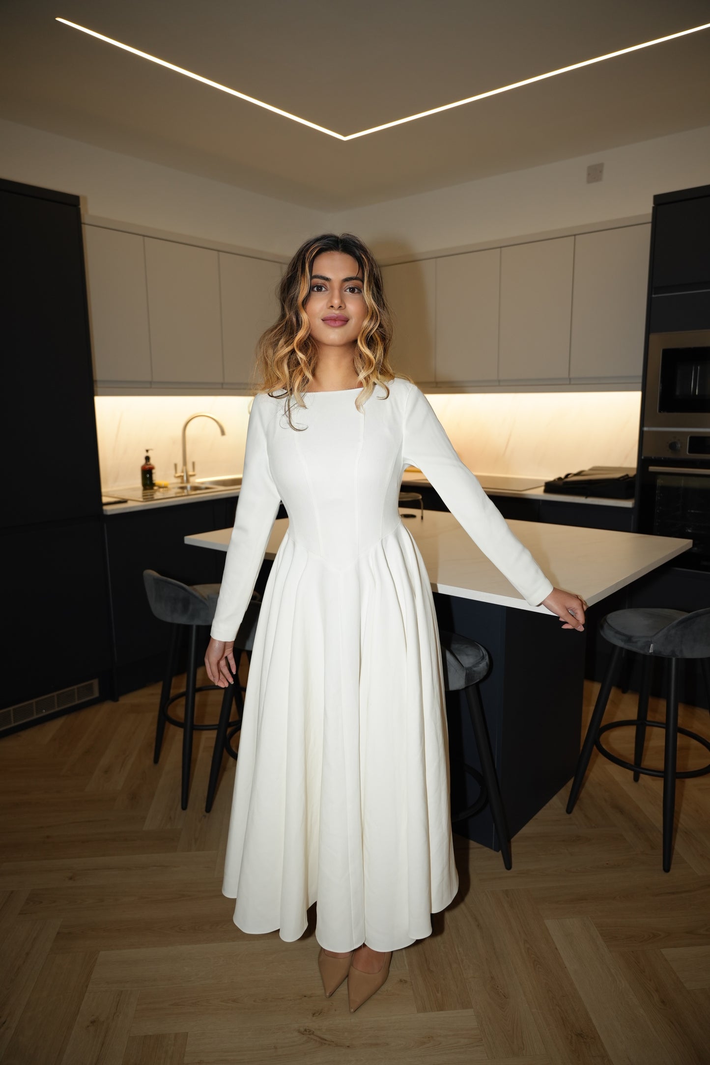 Cotton Blend Flared V Hem Dress White